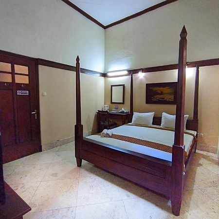 Guest House Teras Solo Syariah エクステリア 写真